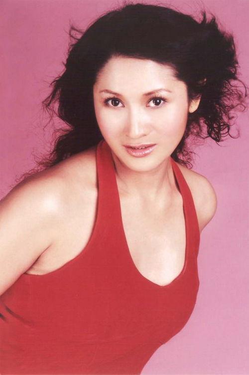 女配吃瓜张钰,张钰的吃瓜日常